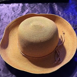 Straw hat burnt orange